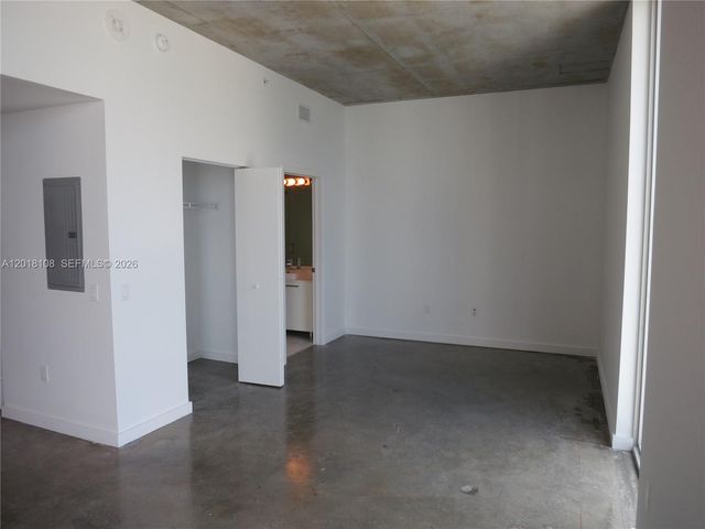 151 SE 1 St 3204, Miami, FL 33131