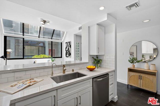 1436 20th Street 15, Santa Monica, CA 90404