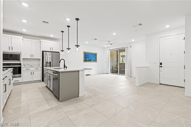 11395 Peak Landing Avenue, Las Vegas, NV 89138