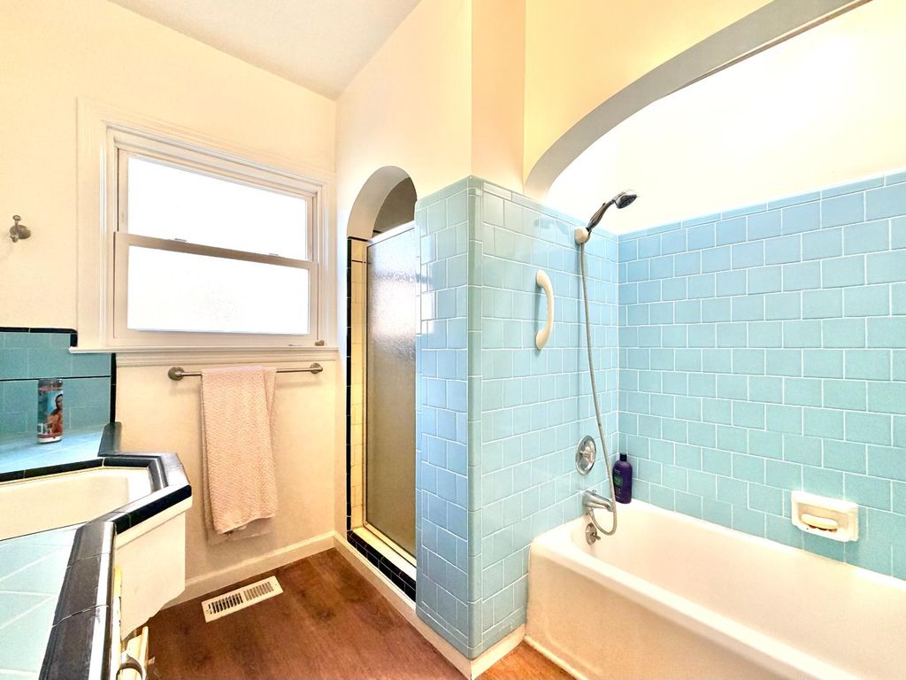 Image 11 of property listing at 1411 N Harrison Avenue, Fresno, CA 93728