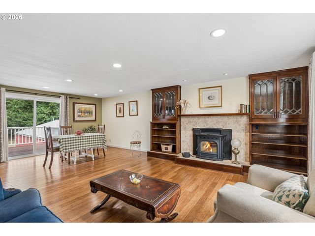 17283 S POTTER Rd, Oregon City, OR 97045