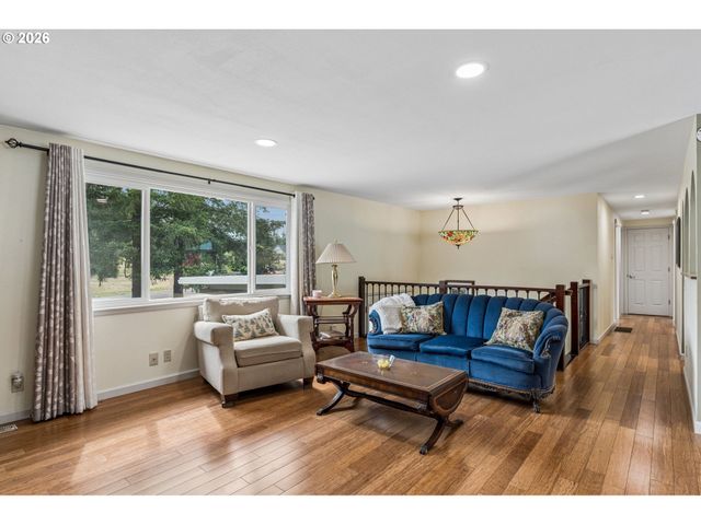 17283 S POTTER Rd, Oregon City, OR 97045