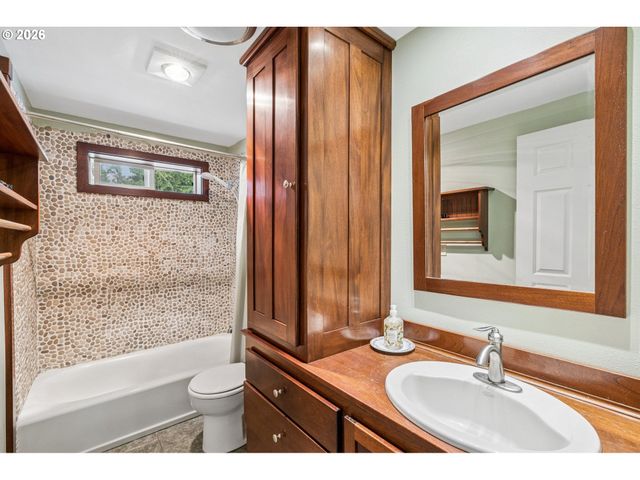 17283 S POTTER Rd, Oregon City, OR 97045