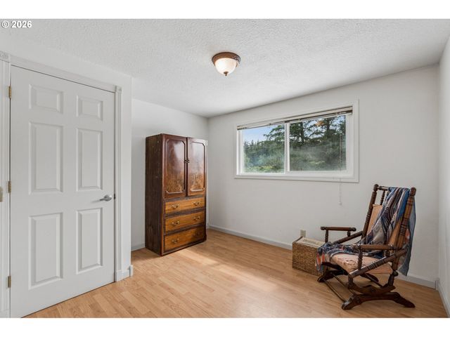 17283 S POTTER Rd, Oregon City, OR 97045