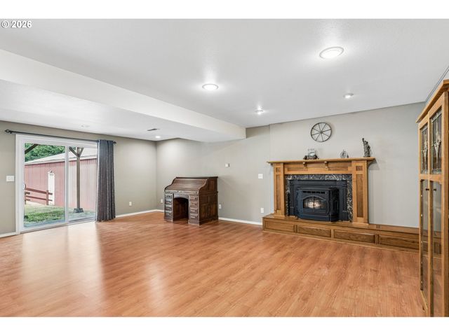 17283 S POTTER Rd, Oregon City, OR 97045