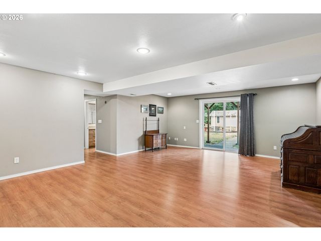 17283 S POTTER Rd, Oregon City, OR 97045