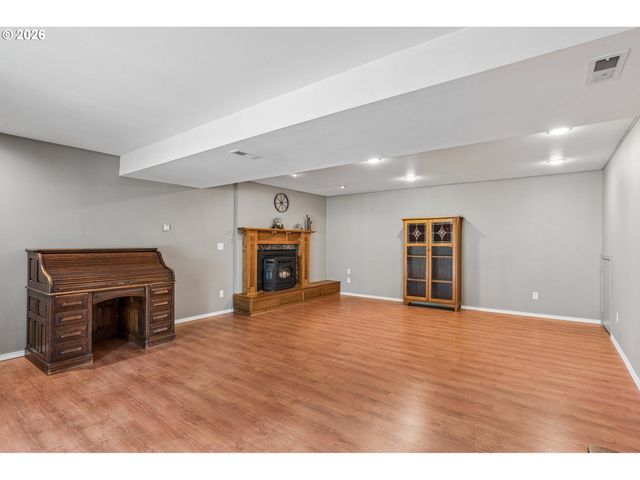 17283 S POTTER Rd, Oregon City, OR 97045