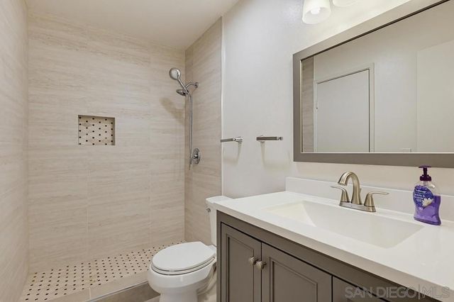 6245 Hannon Ct, San Diego, CA 92117