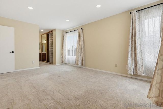 6245 Hannon Ct, San Diego, CA 92117