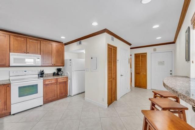 961 SE 20th Avenue 308, Deerfield Beach, FL 33441