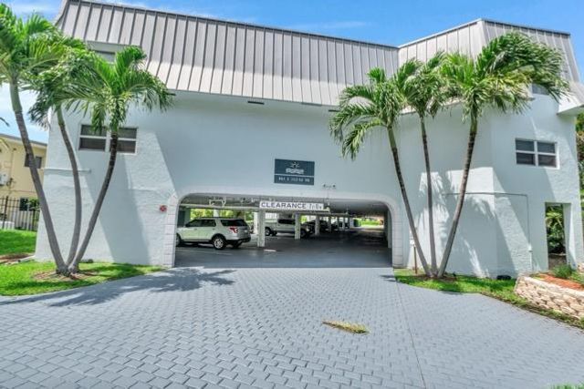 961 SE 20th Avenue 308, Deerfield Beach, FL 33441