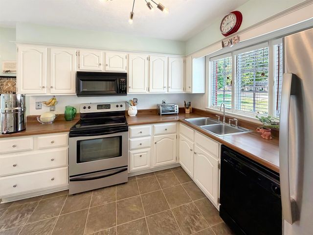 4523 FAIR MEADOW RD, Memphis, TN 38117