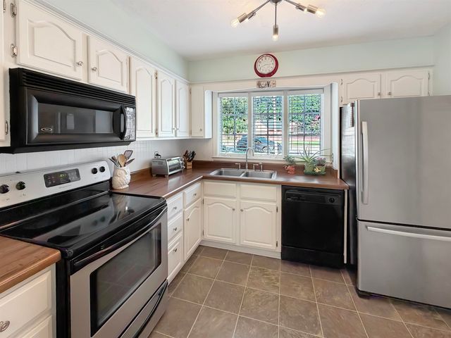 4523 FAIR MEADOW RD, Memphis, TN 38117