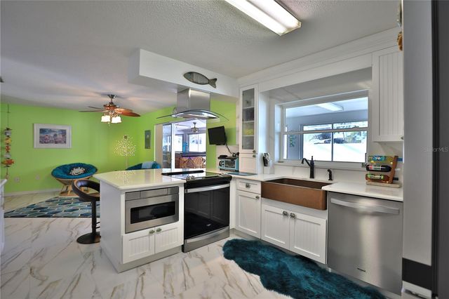 11230 SE TIMUCUAN ROAD, Summerfield, FL 34491