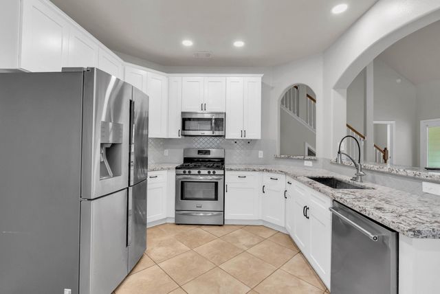 28619 Hidden Cove Drive, Magnolia, TX 77354