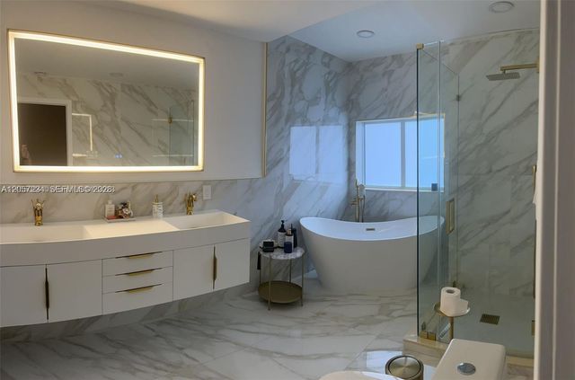 2750 NE 183rd St 1503, Aventura, FL 33160
