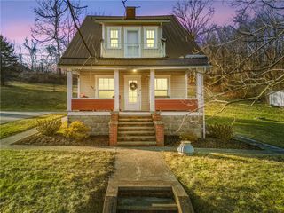 2237 Ridgeview Rd, Mt Pleasant Twp, PA 15666