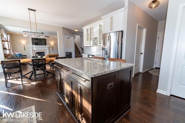 53456 Fitzgerald Drive, Macomb Twp, MI 48042