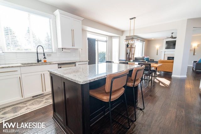 53456 Fitzgerald Drive, Macomb Twp, MI 48042