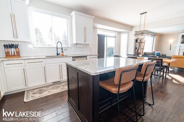 53456 Fitzgerald Drive, Macomb Twp, MI 48042