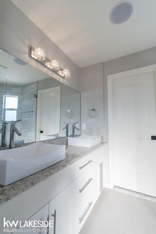 53456 Fitzgerald Drive, Macomb Twp, MI 48042