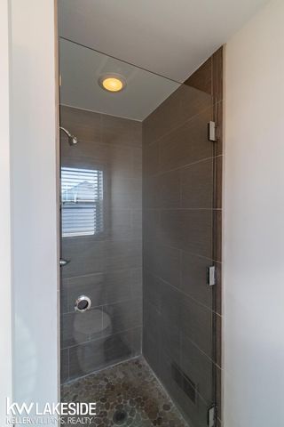 53456 Fitzgerald Drive, Macomb Twp, MI 48042