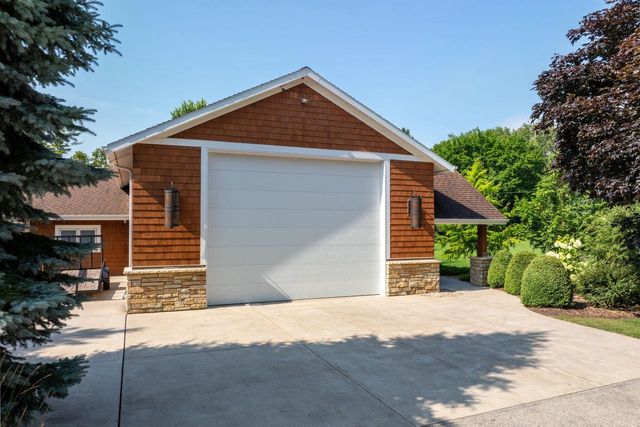 5707 Bay Shore DRIVE, Sturgeon Bay, WI 54235