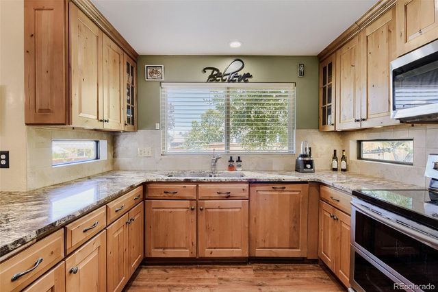 543 Old Stone Drive, Littleton, CO 80126
