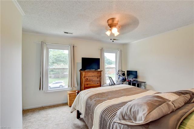 1128 Priscilla LN, Chesapeake, VA 23322
