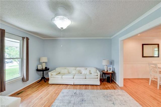 1128 Priscilla LN, Chesapeake, VA 23322