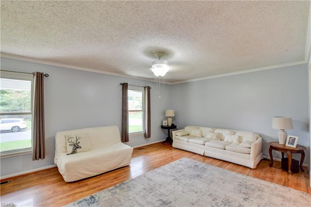 1128 Priscilla LN, Chesapeake, VA 23322