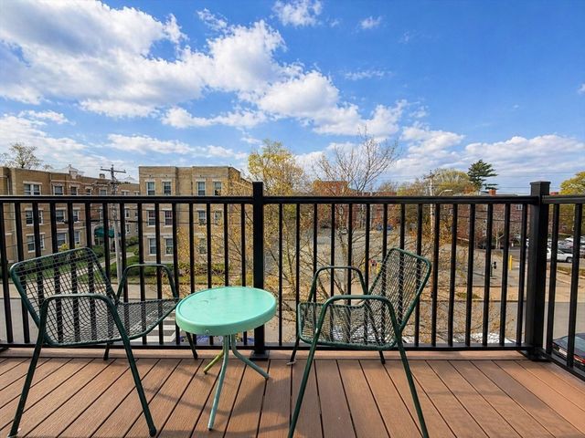 95-99 Maple St 17, Malden, MA 02148