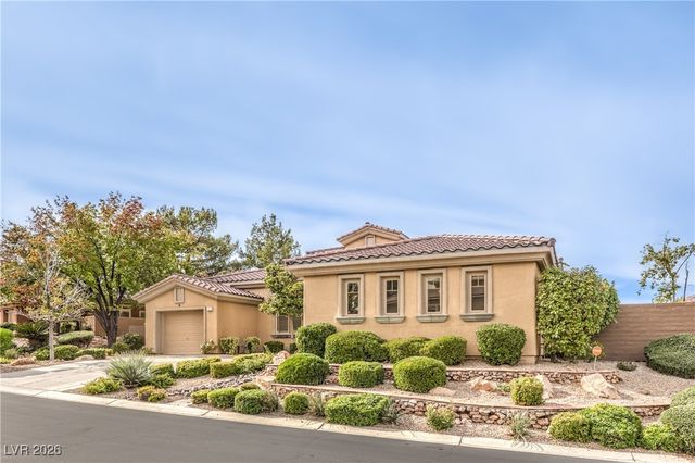 33 Plum Hollow Drive, Henderson, NV 89052