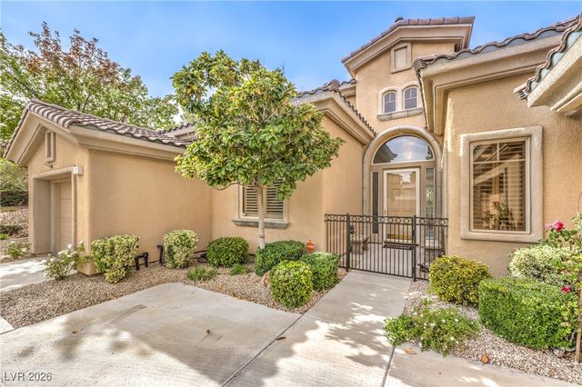 33 Plum Hollow Drive, Henderson, NV 89052