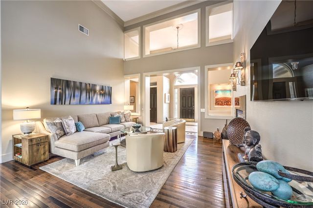 33 Plum Hollow Drive, Henderson, NV 89052