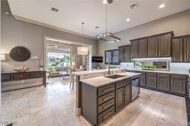 33 Plum Hollow Drive, Henderson, NV 89052