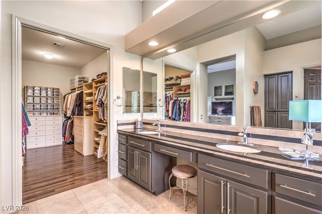 33 Plum Hollow Drive, Henderson, NV 89052