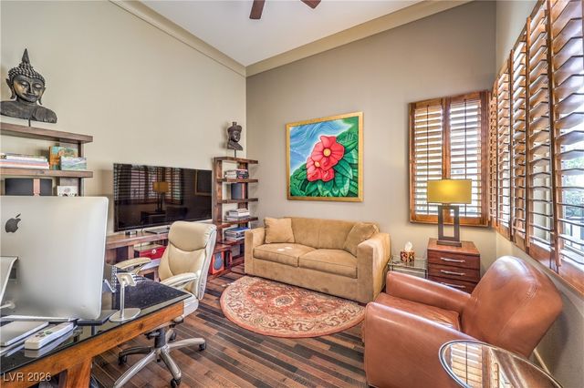 33 Plum Hollow Drive, Henderson, NV 89052