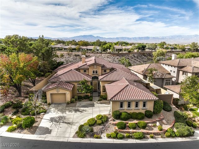 33 Plum Hollow Drive, Henderson, NV 89052