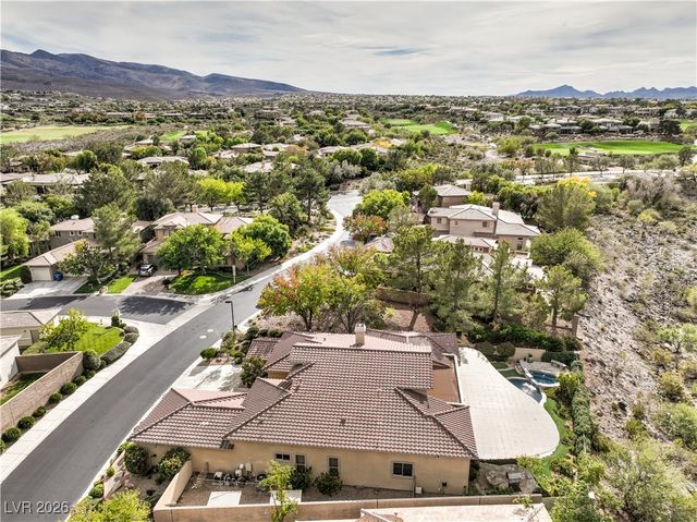33 Plum Hollow Drive, Henderson, NV 89052