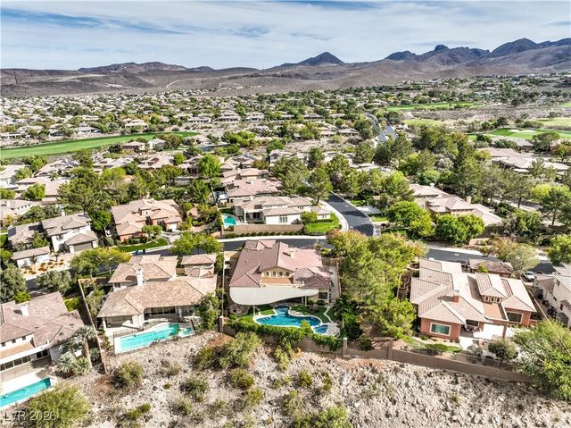 33 Plum Hollow Drive, Henderson, NV 89052