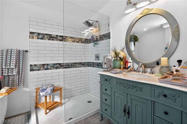 1595 Main ST, Fort Myers Beach, FL 33931