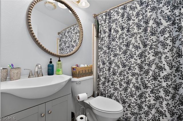 1595 Main ST, Fort Myers Beach, FL 33931