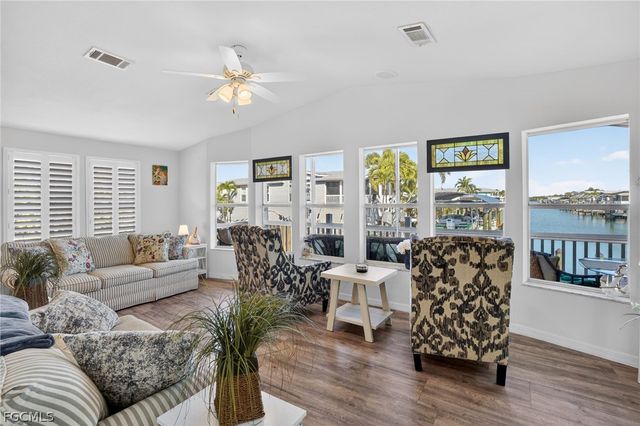 1595 Main ST, Fort Myers Beach, FL 33931