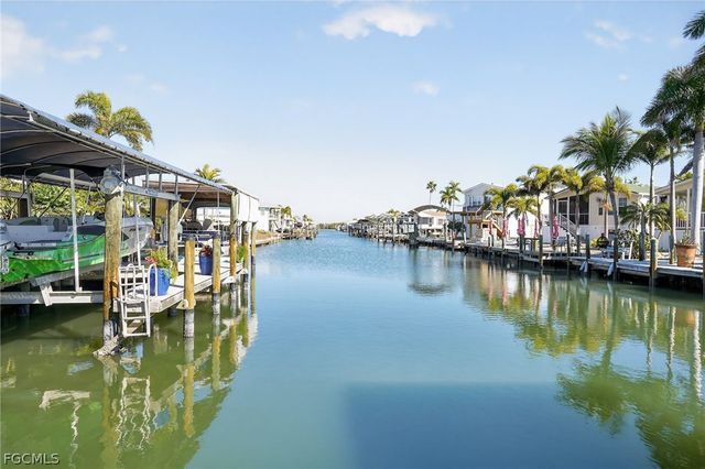 1595 Main ST, Fort Myers Beach, FL 33931