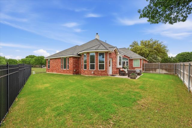 8409 Sequoia Way, Fort Worth, TX 76137