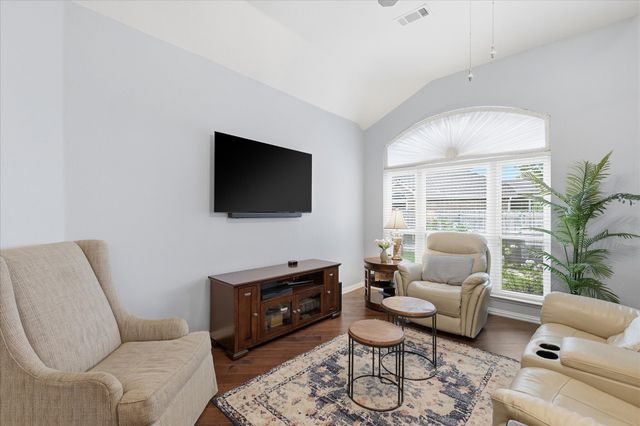 8409 Sequoia Way, Fort Worth, TX 76137