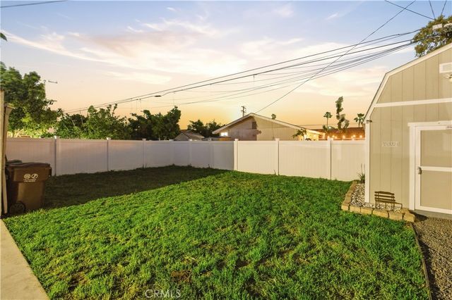 718 S Poinsettia, Compton, CA 90221