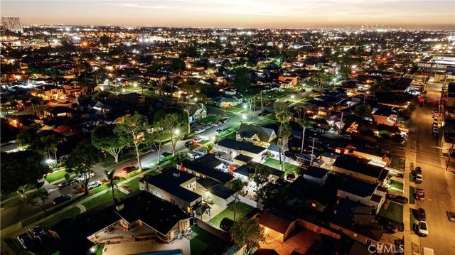 718 S Poinsettia, Compton, CA 90221