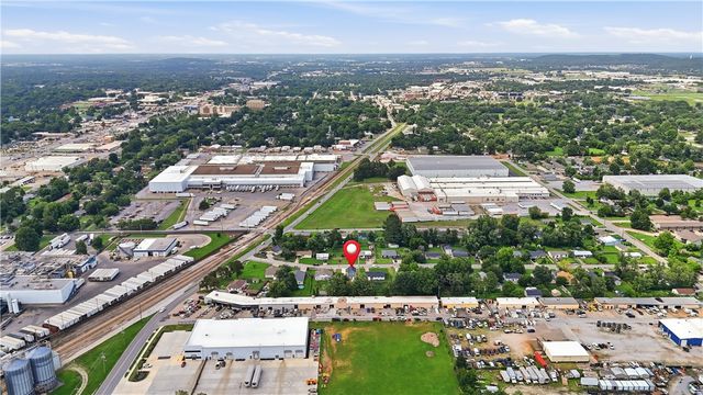107 Raedels Avenue, Springdale, AR 72764